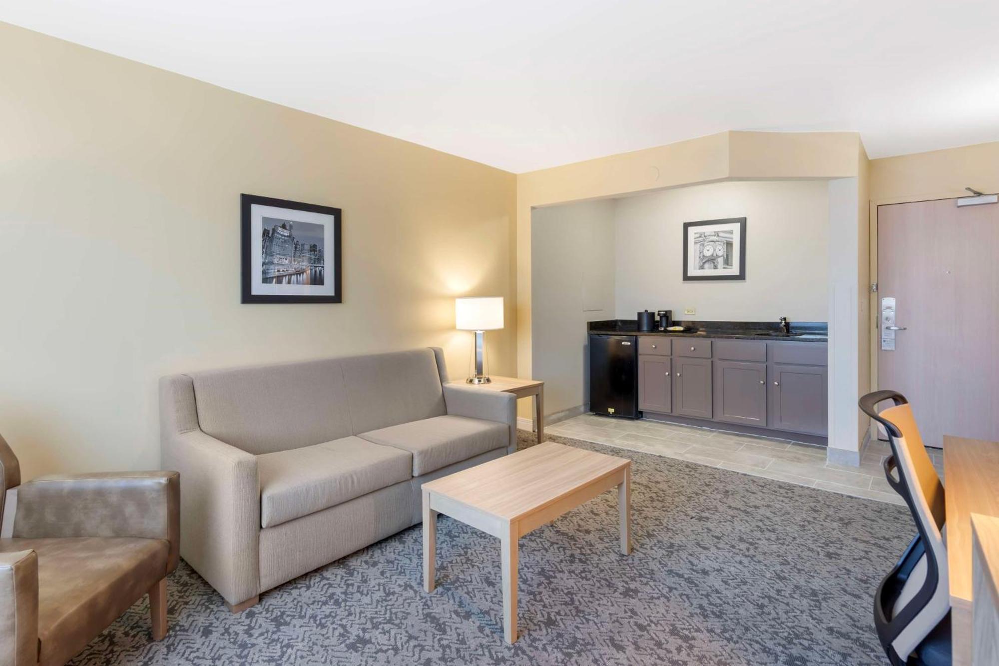 Best Western Glenview - Chicagoland Inn And Suites Экстерьер фото